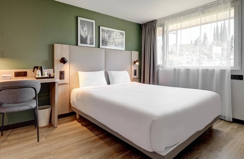 Royallieu Village Hotel | Campanile Compiegne