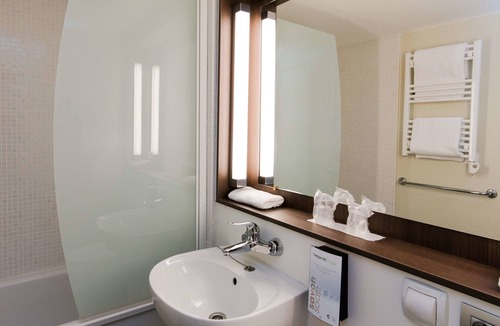 Saint-Arnoult Hotel | Campanile Deauville St Arnoult