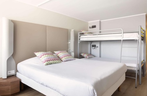 Paroisse Notre-Dame Hotel | Campanile Dole