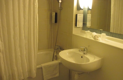 Dizy Hotel | Campanile Epernay Dizy