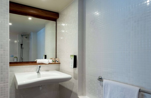 Saint-Etienne-du-Rouvray Hotel | Campanile Rouen Sud - Zénith - Parc Expo