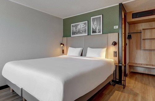 Saint-Jouan-des-Guerets Hotel | Campanile NATURE - Saint-Malo St-Jouan-des-Guérets