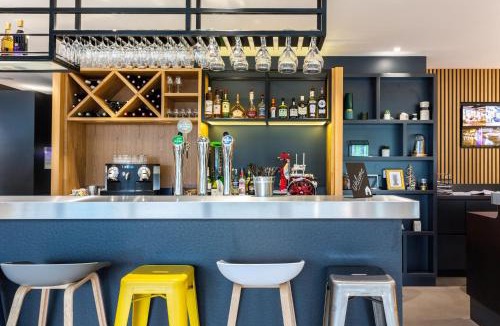 Change Hotel | Campanile Laval Nord