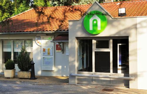 Dardilly Hotel | Campanile Lyon Dardilly Porte De Lyon