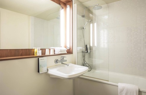 Chaintre Hotel | Campanile Macon Sud - Chaintre