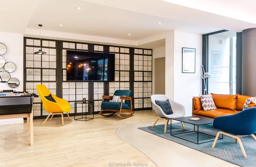 Aubagne Hotel | CAMPANILE MARSEILLE EST - Aubagne