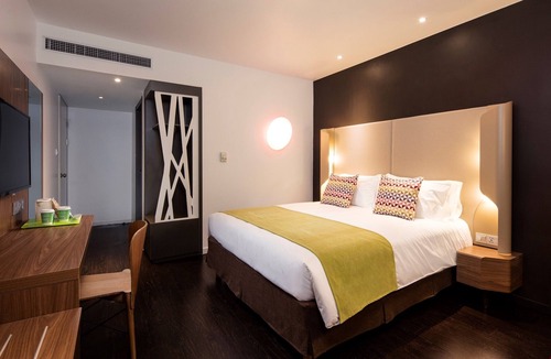 Aubagne Hotel | CAMPANILE MARSEILLE EST - Aubagne