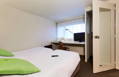 Grigy-Technopole - La Grange-aux-Bois Hotel | Campanile Metz Est - Technopole