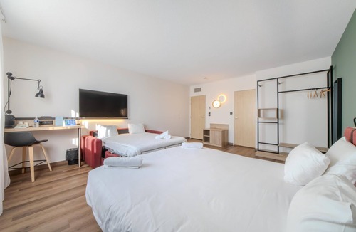 Tournezy Hotel | Campanile Montpellier Ouest