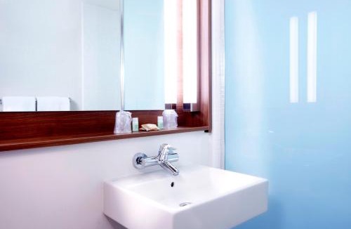 Saint Nicolas - Charles III - Ville vieille - Trois Maisons - Leopold Hotel | Campanile Nancy Centre - Gare