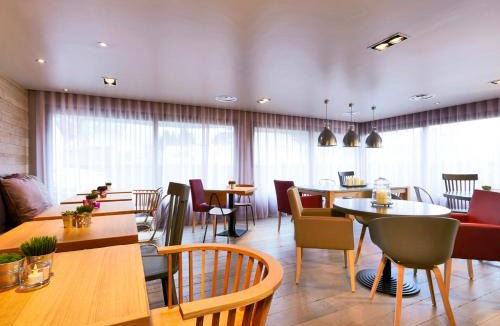 Saint-Germain-en-Laye Hotel | Campanile NATURE - Saint-Germain-en-Laye