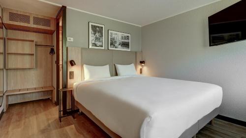 Saint-Martin Hotel | Campanile NATURE - Cergy Pontoise