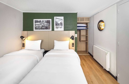 Cergy Hotel | Campanile NATURE - Cergy Saint Christophe