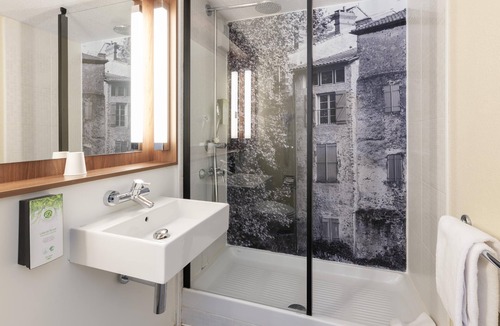 Epone Hotel | Campanile NATURE - Epône