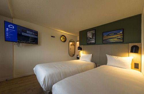 Le Mans Hotel | Campanile NATURE - Le Mans Est