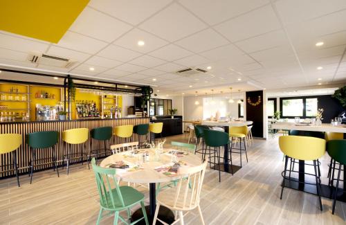 Limoges Hotel | Campanile NATURE - Limoges Nord