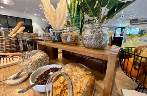 Limoges Hotel | Campanile NATURE - Limoges Nord