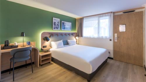 Bron Hotel | Campanile NATURE - Lyon Est Bron Eurexpo