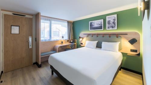 Bron Hotel | Campanile NATURE - Lyon Est Bron Eurexpo