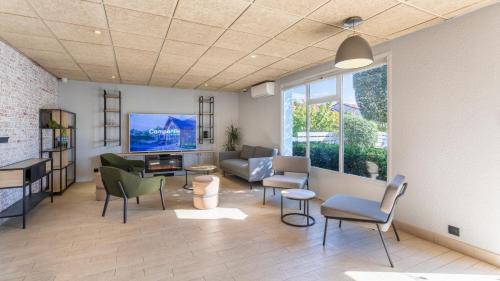 Notre-Dame-Limite Hotel | Campanile NATURE - Marseille Saint-Antoine