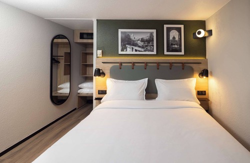 Meaux Hotel | Campanile NATURE - Meaux