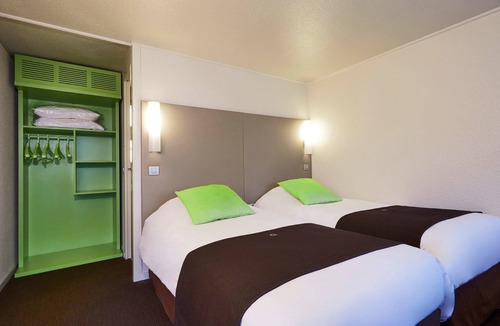 Plaisir Hotel | Campanile Plaisir