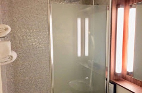 Plaisir Hotel | Campanile Plaisir