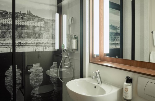 Bussy-Saint-Georges Hotel | Campanile PRIME - Bussy-Saint-Georges