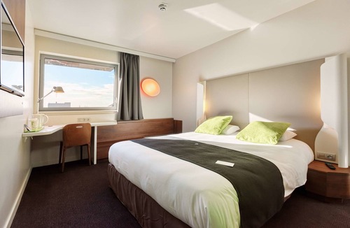 La Roche-sur-Yon Hotel | Campanile PRIME - La Roche Sur Yon Centre Gare