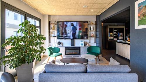 Costieres Hotel | Campanile PRIME - Nîmes Centre
