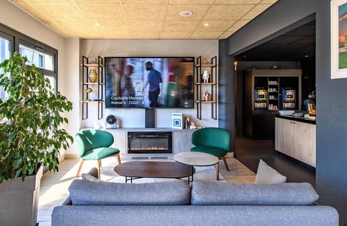 Route d'Arles Hotel | Campanile PRIME - Nîmes Centre