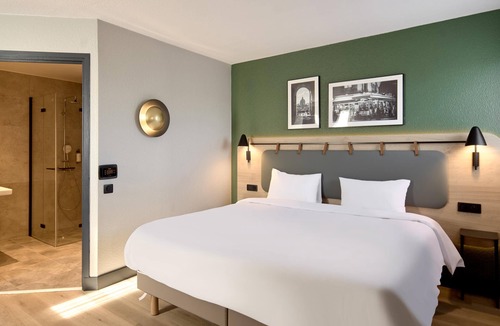 Quartier de la Boule - Champs-Pierreux Hotel | Campanile PRIME - Nanterre La Défense