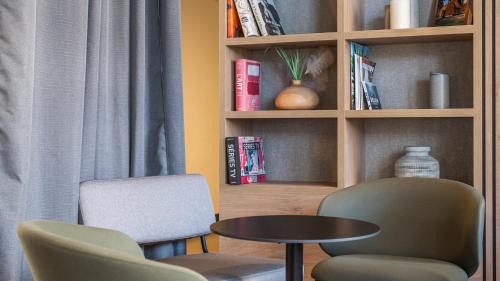 L'Arenas Hotel | Campanile PRIME - Nice Airport