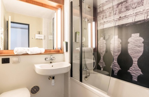 Gennevilliers Hotel | Campanile PRIME - Paris Gennevilliers Barbanniers