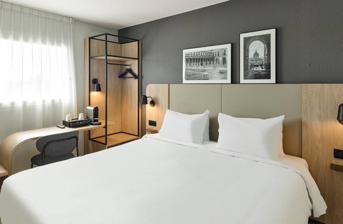 Bobigny Hotel | Campanile PRIME - Paris Bobigny