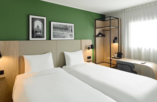Pantin Hotel | Campanile PRIME - Paris Pantin