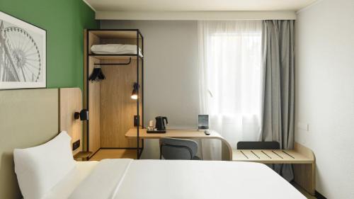 Pantin Hotel | Campanile PRIME - Paris Pantin
