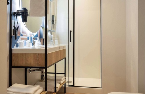 Rivesaltes Hotel | Campanile PRIME - Perpignan Nord Aeroport