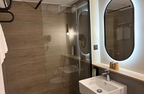 Mont-Saint-Aignan Hotel | Campanile Rouen Nord - Mont Saint-Aignan