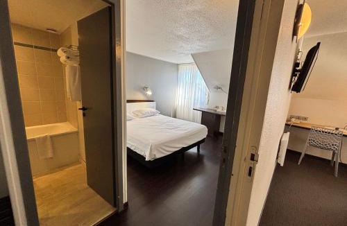 Bagneux Hotel | Campanile Saumur