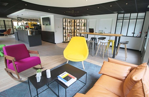 Senlis Hotel | Campanile Senlis