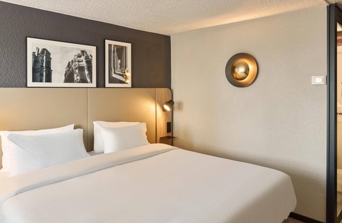 Saint-Germain-en-Laye Hotel | Campanile St Germain En Laye