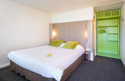 Sept Deniers - Ginestous Hotel | Campanile Toulouse Sesquieres