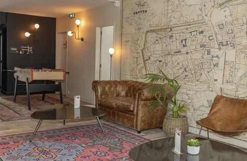 Barberey-Saint-Sulpice Hotel | Campanile Troyes Nord - Barberey