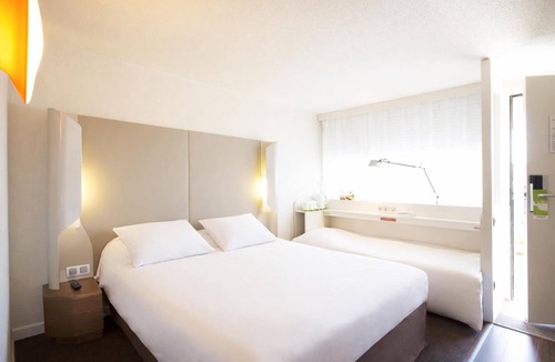 Petite-Foret Hotel | Campanile Valenciennes Ouest - Petite Foret