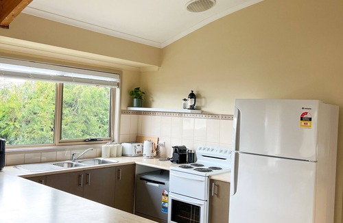 Coronet Bay House | Campbell Croft - Idyllic Getaway