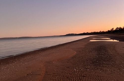 Coronet Bay House | Campbell Croft - Idyllic Getaway