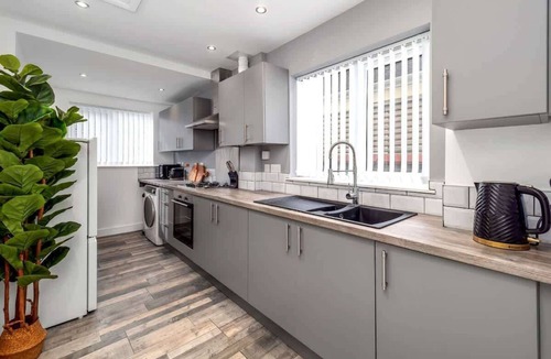 Stoke-on-Trent House | Campbell House