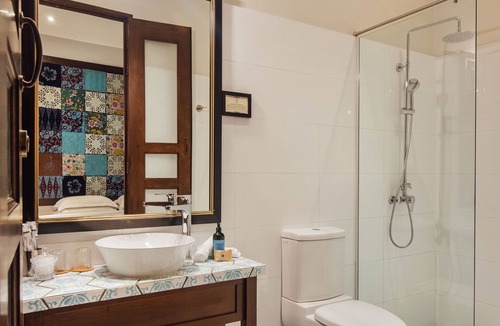 Downtown George Town Hotel | Campbell House