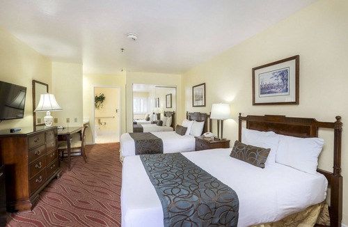 Campbell Hotel | Campbell Inn